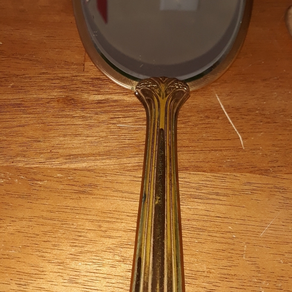 Hand held mirror and Brush. - Picture 4 of 4